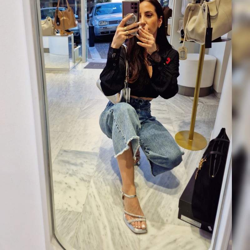 19V69, πέδιλο, 