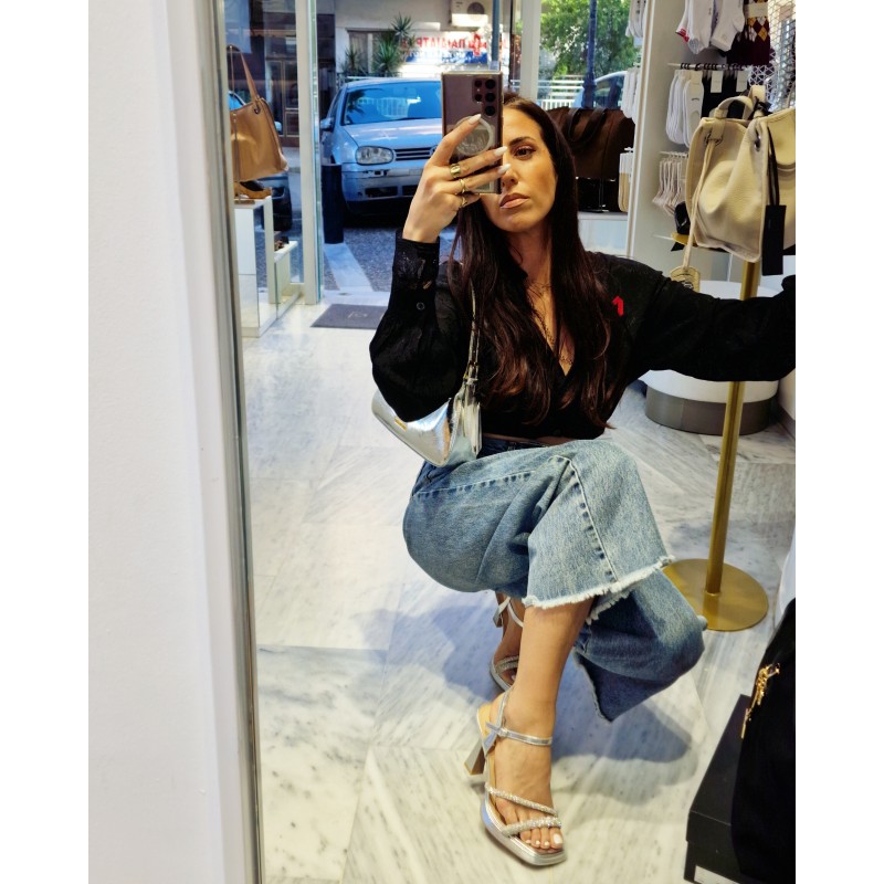 19V69, πέδιλο, 