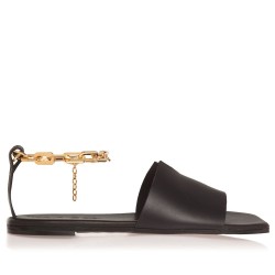 Sante Flat, Πέδιλο