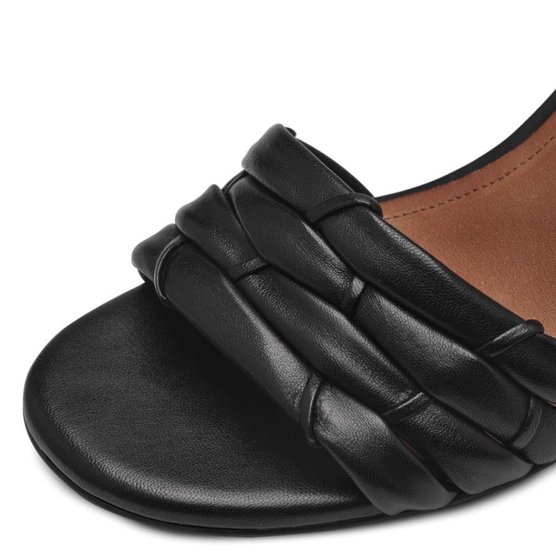 Tamaris, πέδιλο, 